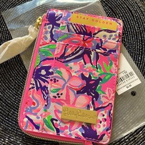 Lilly Pulitzer card holder. New with tags.